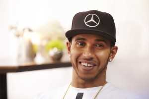 amg petronas - mercedesblog.com (2)