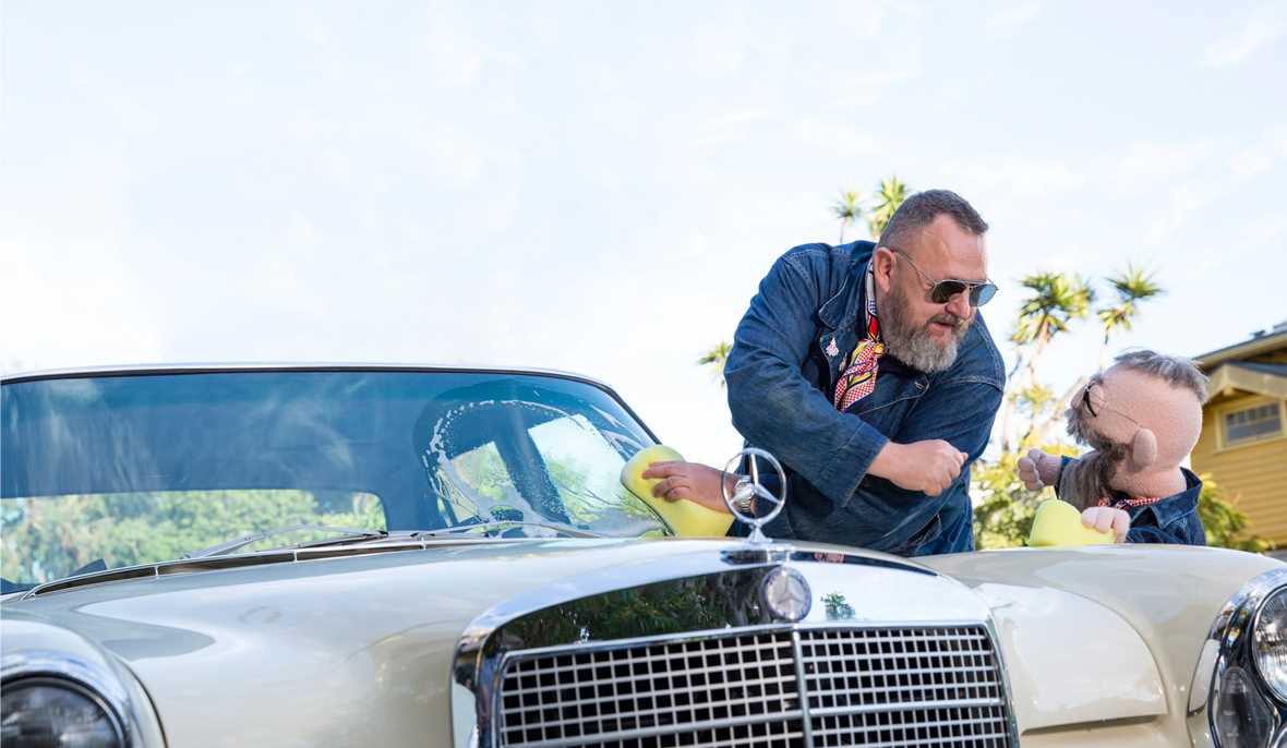 Títere Mercedes-Benz 280SEL