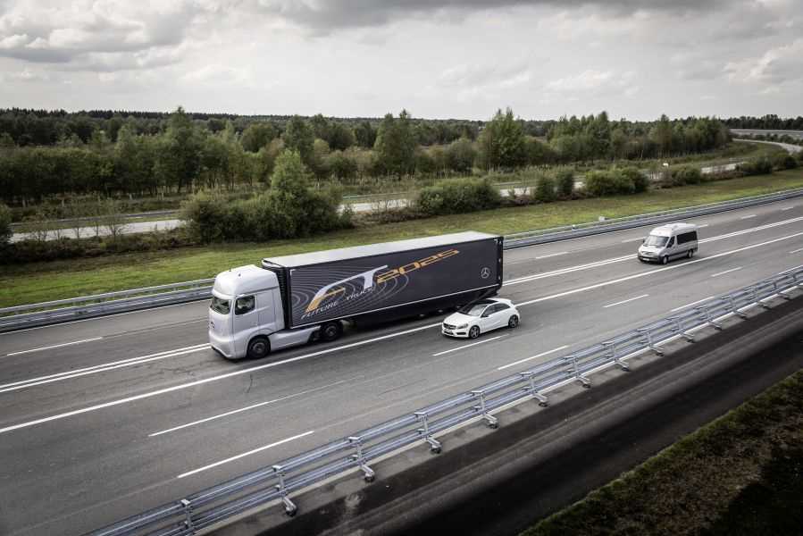 Camión del futuro de Mercedes-Benz 2025