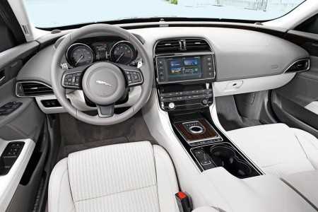 jaguar xe - mercedesblog.com (2)