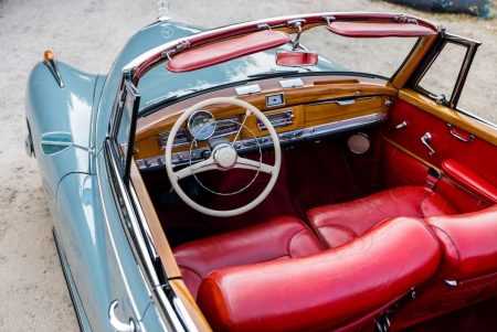 El precioso Mercedes-Benz 300D Cabriolet de la reina del jazz Ella Fitzgerald está a la venta (2)