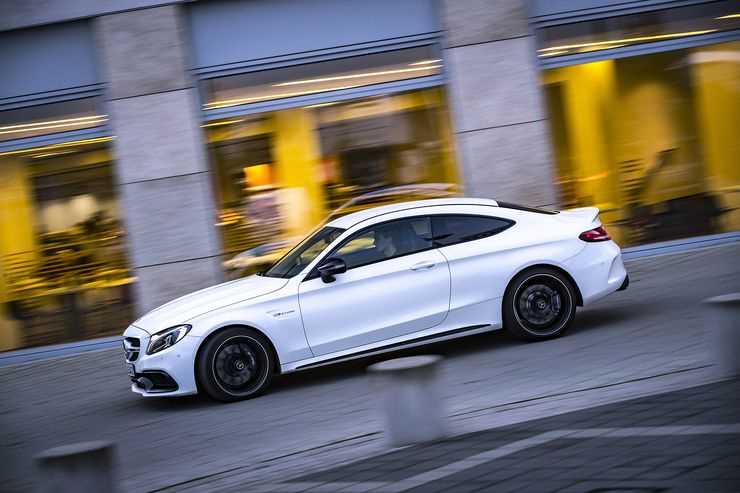 mercedes-amg-c63-m4-rs5 (12)