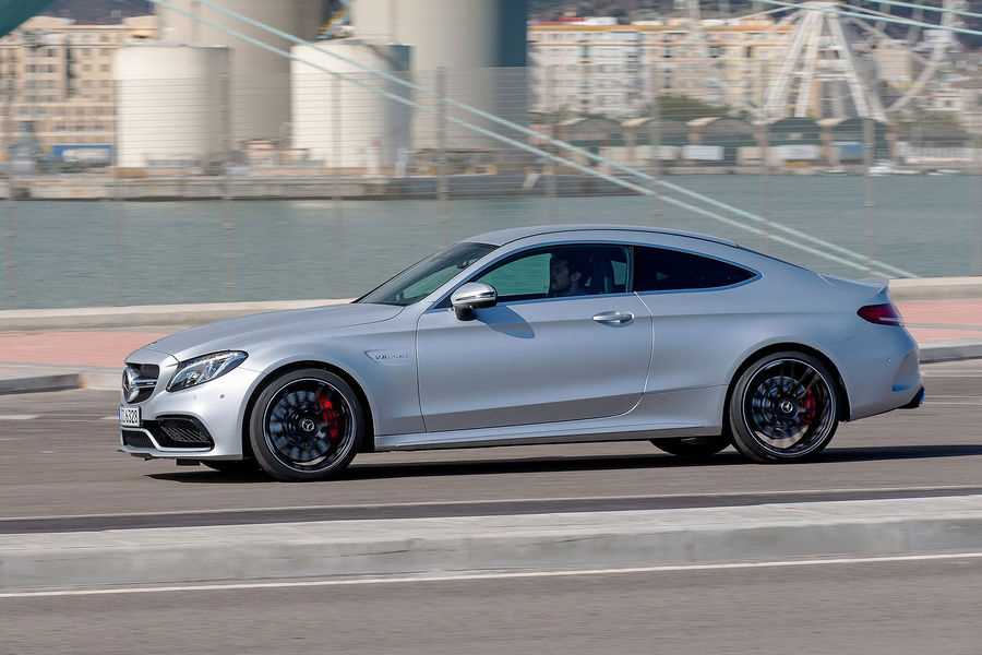 mercedes-amg-c63-s-coupe-test-2