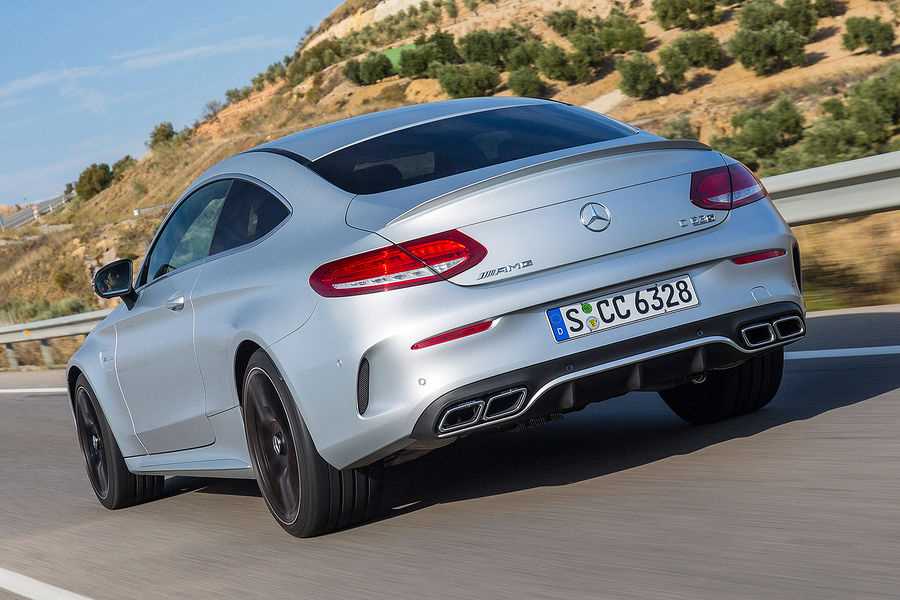 mercedes-amg-c63-s-coupe-test-4