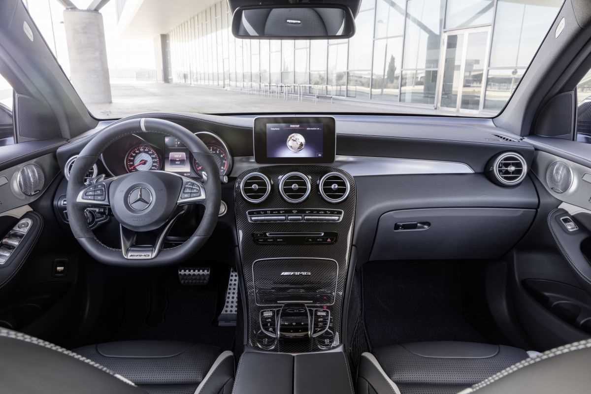 mercedes-amg-glc-63 (23)