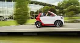 Oficial: el smart fortwo cabrio abre su techo para disfrutar del sol