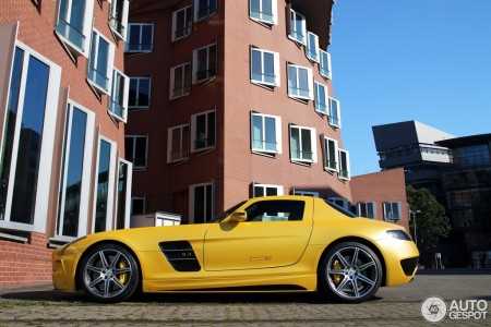 Mercedes SLS AMG GT