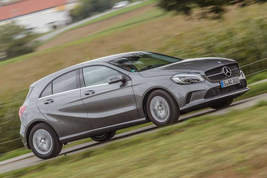 test-mercedes-benz-a180-a3-118i (9)